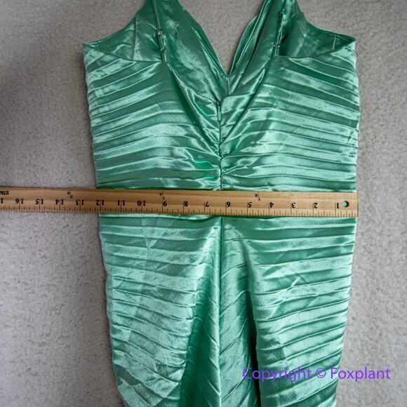 Anthropologie Delfi Pleated Pop Midi Dress in green, size XS - Picture 13 of 16